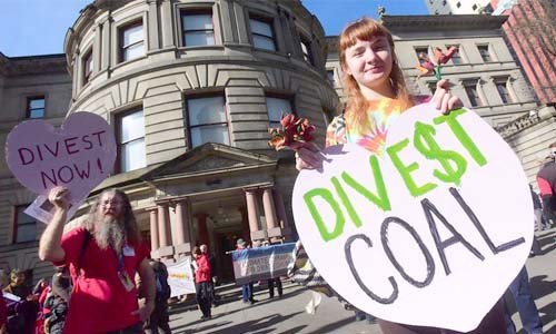 3 Huge Signs the Divest From Fossil Fuels Campaign Is Winning