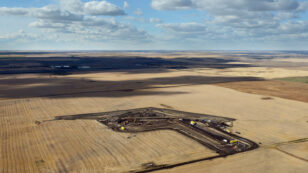 Exclusive Greenpeace Photos of North Dakota Pipeline Oil Spill