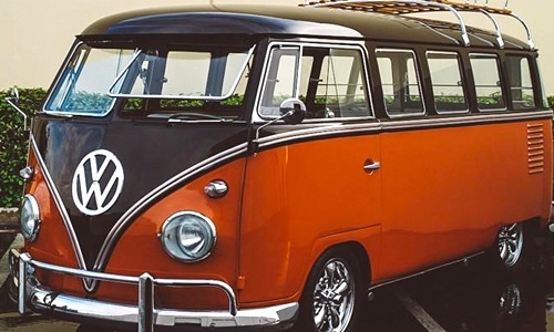 Volkswagen to Release Electric Version of Its Iconic Hippie Van