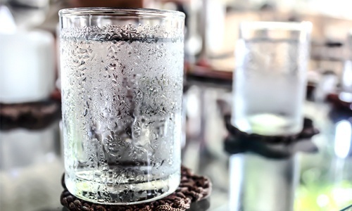 Can Drinking Water Help You Lose Weight?