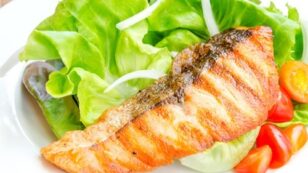 11 Amazing Health Benefits of Eating Fish