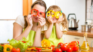 10 Steps to Healthy and Enjoyable Family Meals