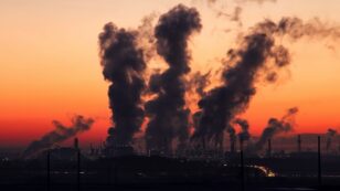 New Study Links Air Pollution to Dementia