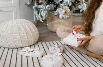 11 Eco-Friendly Gift Wrapping Ideas