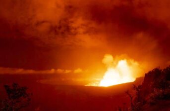 Hawaii’s Kilauea Volcano Erupts on the Big Island