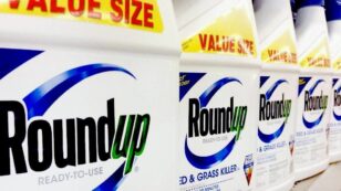 Monsanto Hires Internet Trolls to Cover Up Roundup’s Cancer Risk