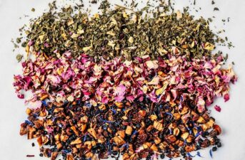 How to Make Your Own Zero-Waste Herbal Tea Blends