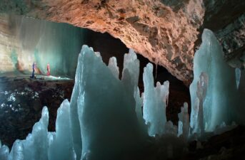World’s Oldest Cave Glacier Reveals 10,000 Years of Climate Data