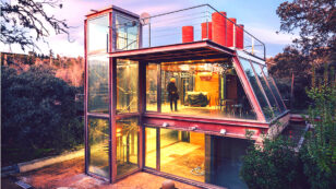 Incredible Glass House Honors Nature