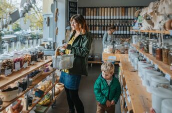 9 Ways to Be an Eco-Friendlier Grocery Shopper