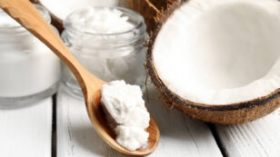 7 Health Reasons to Include Coconut Oil in Your Daily Diet