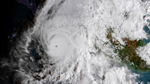 10,000+ Flee as ‘Life-Threatening’ Hurricane Willa Menaces Mexico