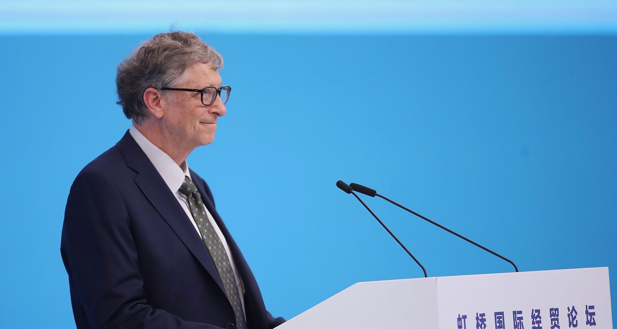 Bill Gates Unveils Toilet That Transforms Waste Into Fertilizer, Doesn't Require Water or Sewers - EcoWatch
