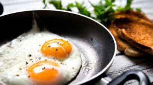 5 Healthiest Ways to Cook and Eat Eggs