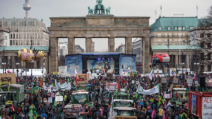 35,000 Protestors in Berlin Call for Agricultural Revolution