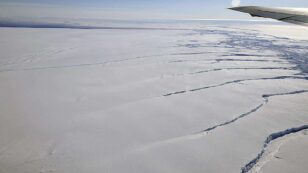 Scientists Identify Tipping Points for Antarctica’s Pine Island Glacier for First Time