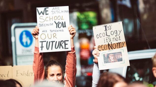 'Climate Strike' Wins 'Word of the Year' by Collins Dictionary - EcoWatch