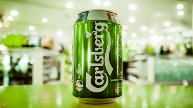 Major Brewery Carlsberg to Replace Plastic Rings With Recyclable Glue
