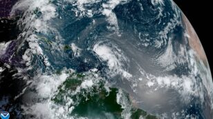 2 Hurricanes Could Strike U.S. on the Same Day for the First Time in History