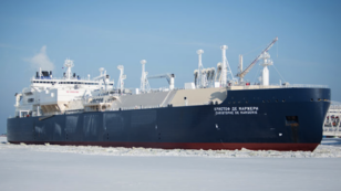 Tanker Crosses Arctic Without Icebreaker for First Time Due to Rapid Melting of Sea Ice