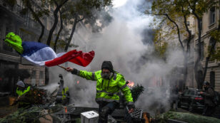 Hundreds Injured in Paris Protests Over Vehicle Fuel Tax