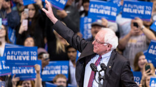 5 Reasons Why Bernie Sanders Would Be the Best Choice for the Future of the Planet