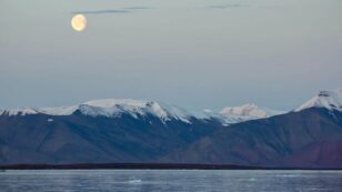 Moon Influences Arctic Ocean Methane Releases, Study Finds
