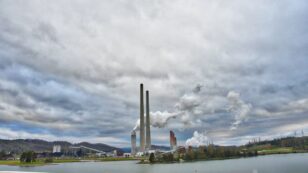 EPA Allows Coal Ash Ponds to Stay Open Despite Court Order