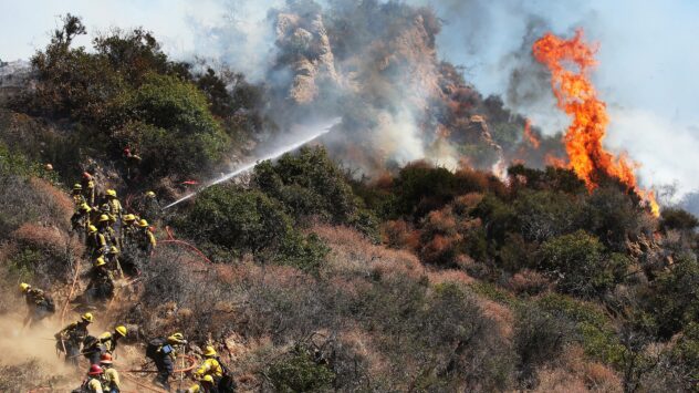 Two Injured in Wildfire Near LA’s Pacific Palisades