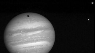 May Astronomical Highlights: Jupiter, Its Moons and a Meteor Shower