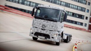 Mercedes Debuts World’s First Fully Electric Big Rig