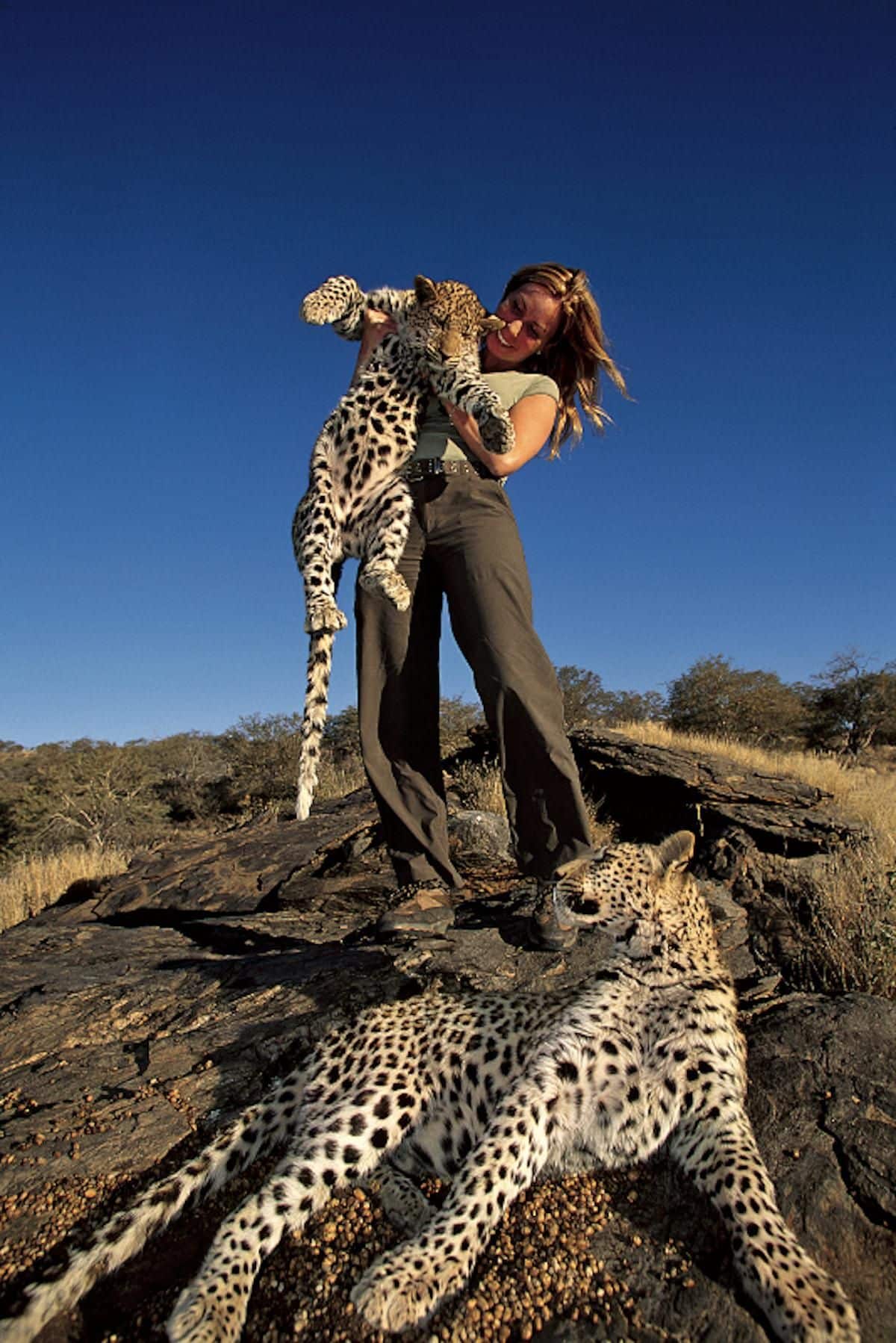 Mireya Mayor with a a leopard.