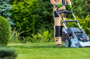 6 Best Electric Lawn Mowers & Lawn Maintenance Tools (2022)