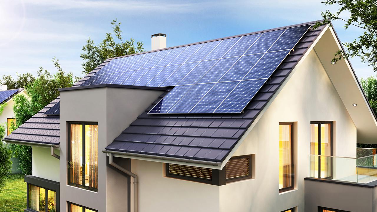 Exploring the Types of Solar Panels: Which One is Right for Your Home?