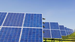 Guide to Community Solar: What You Need to Know (2022)