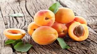 5 Health and Nutrition Benefits of Apricots
