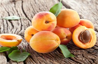 5 Health and Nutrition Benefits of Apricots