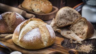 7 Healthiest Types of Bread