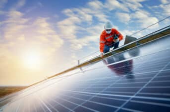 Getting a Job in the Solar Industry: What You Need to Know