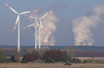 Global Wind, Solar Production Hit Highest Benchmarks Ever in 2021, But Coal Also Kept Pace