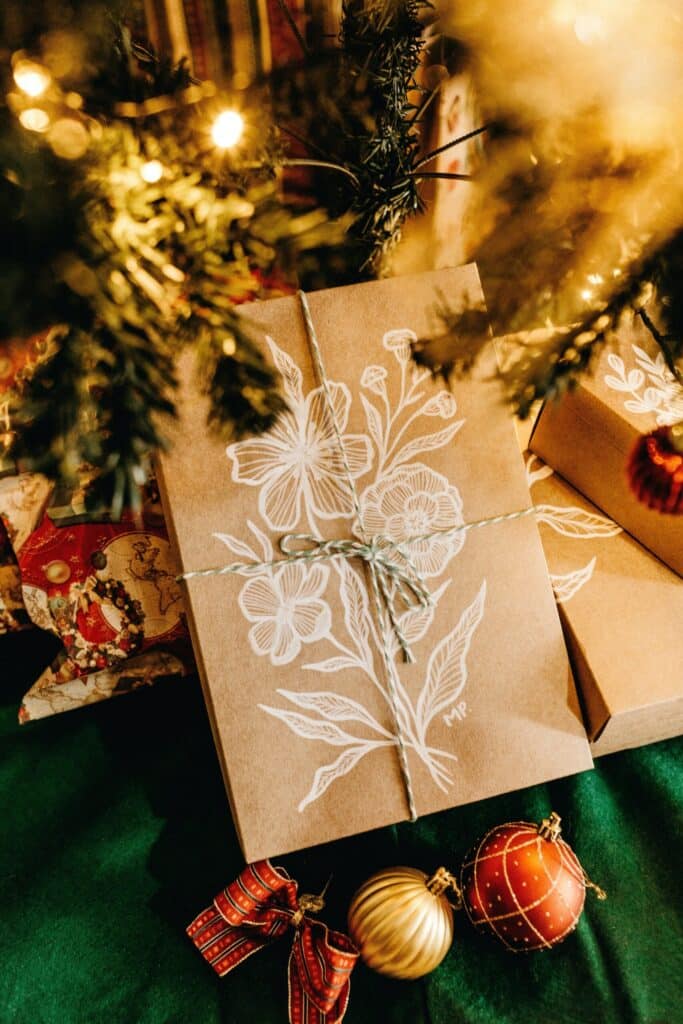 The Pretty Solution to Wasteful Gift Wrapping - Honestly Modern