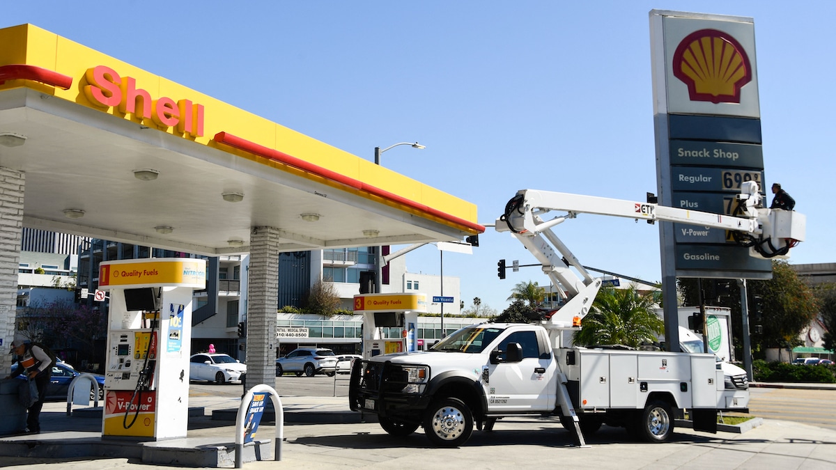 Los Angeles Considers Ban on New Gas Stations