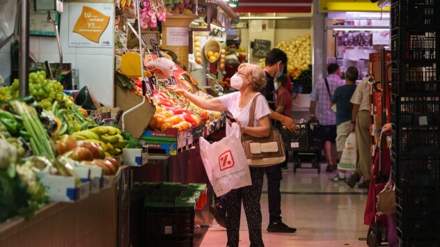 Spain Cracks Down on Food Waste With Supermarket Fines and ‘Doggy Bags’ Required at Restaurants