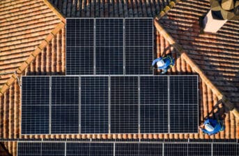 1 in 4 Homeowners Plans to Install Solar Panels in the Next 5 Years, Survey Finds