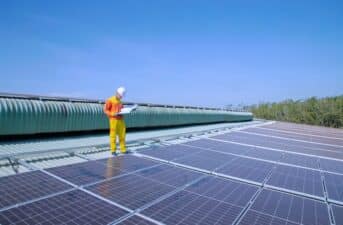 Commercial Solar Panel Installations (Costs, Benefits & More)