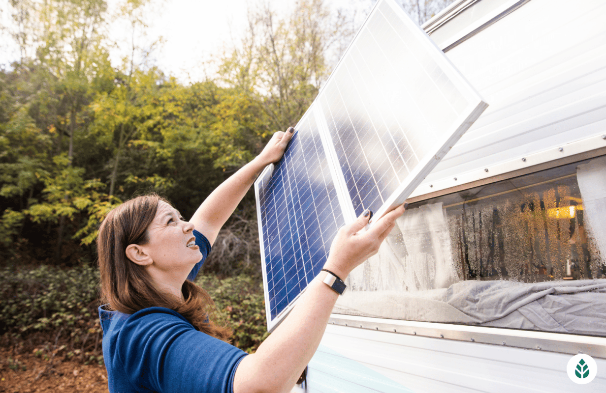 7 Best Solar Panels for Mobile Homes (2023 Guide)