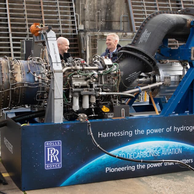Rolls-Royce Tests Hydrogen as Fuel in Gas Turbine Jet Engine
