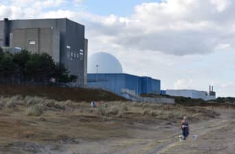 UK Government Backs First Nuclear Plant in 35 Years