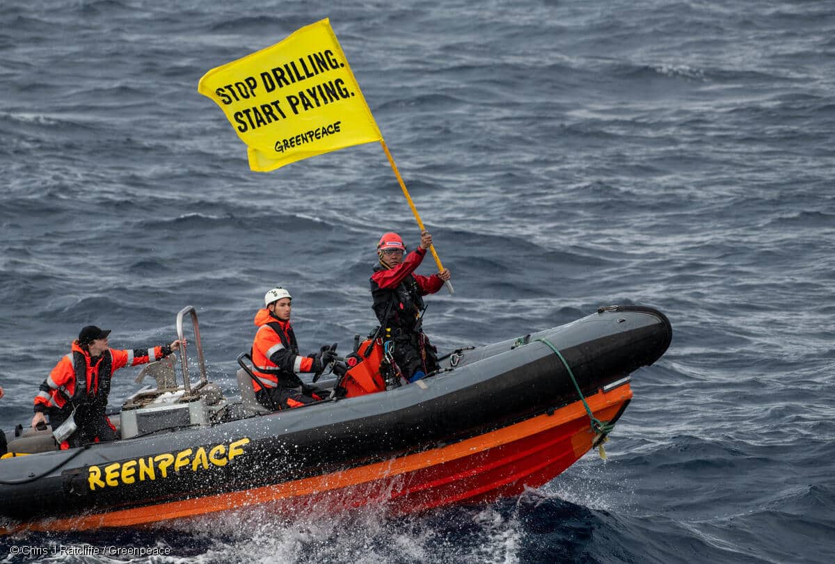 Greenpeace Activists Approach Shell Oil Platform