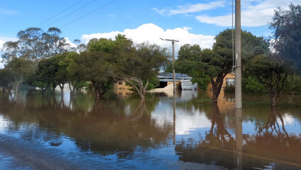 Floods in Australia's Victoria state flooded thousands of homes